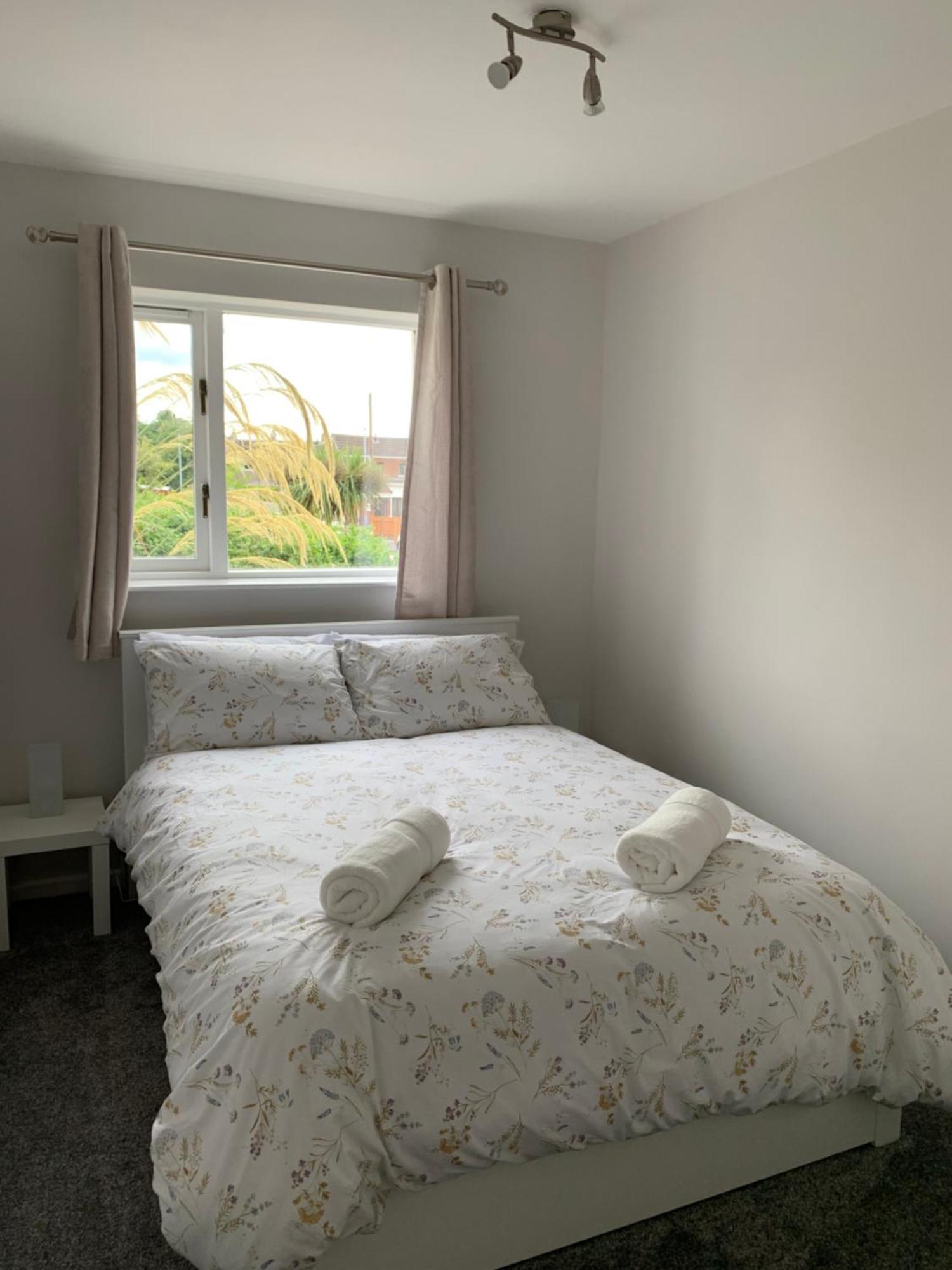 Beautiful Apartment In Newtownabbey Jordanstown ภายนอก รูปภาพ